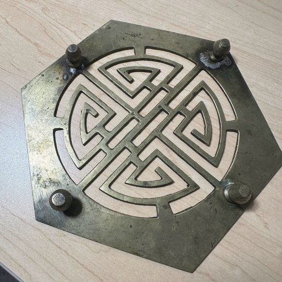 Vintage Oriental Brass Trivet, Mid Century Trivet - Picture 5 of 9